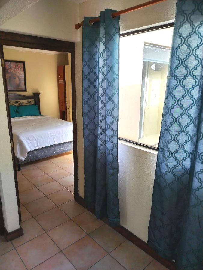 Hotel El Ático Guatemala Esterno foto